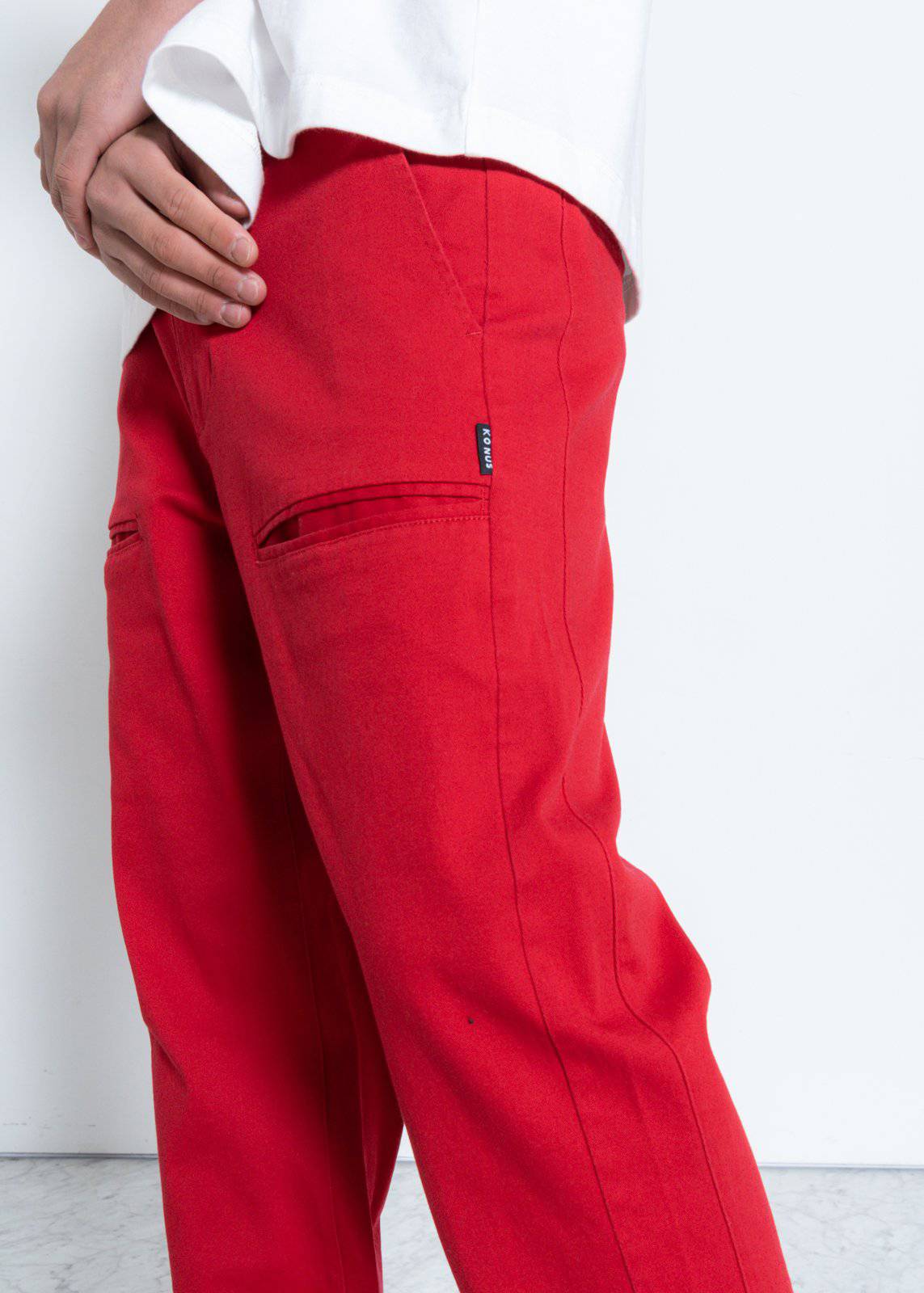Konus Men's Baggy Chino Pants in Red